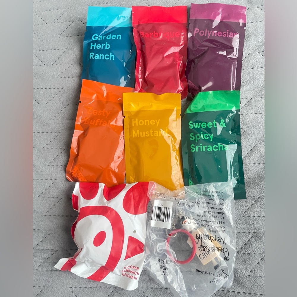 Chick Fil A Sauces, Cow, & Chicken Sandwich keychains